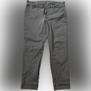 Women’s Old Navy Skinny GRAY khakis Size 10SHORT